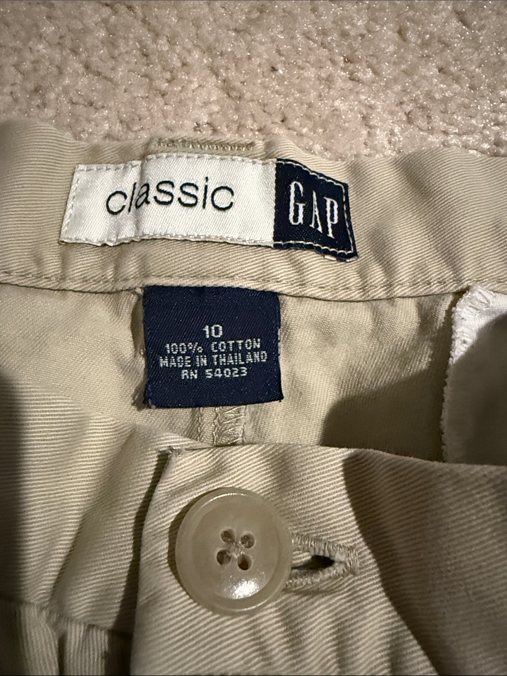 Classic Women's Light Khaki Bermuda Shorts - Picture 2 of 5